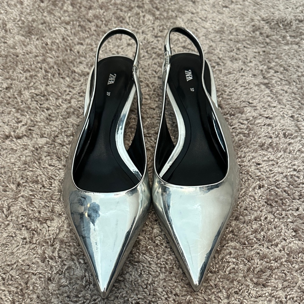 Zara Women's Metallic Silver Pointed Heels